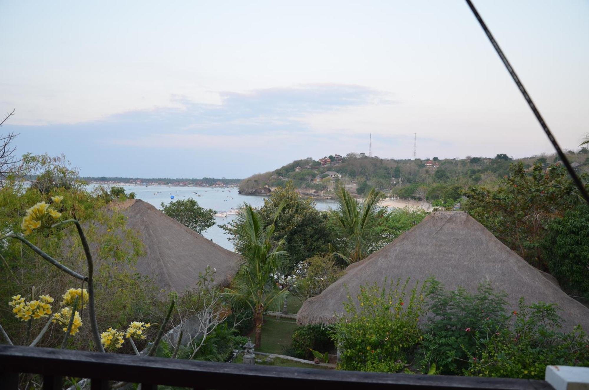 Tamarind Beach Bungalow Lembongan Rum bild